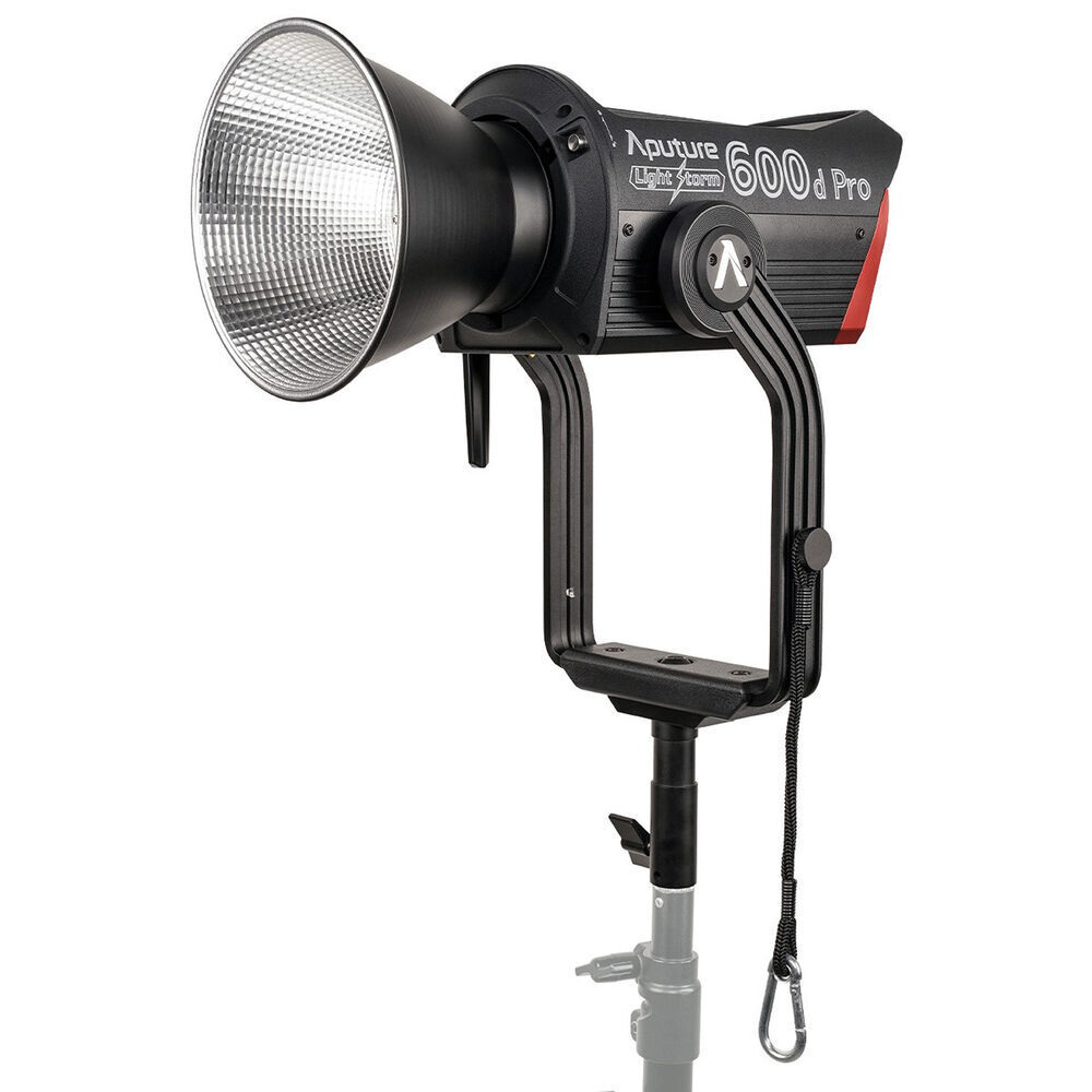 Осветитель Aputure Light Storm (LS) 600d Pro