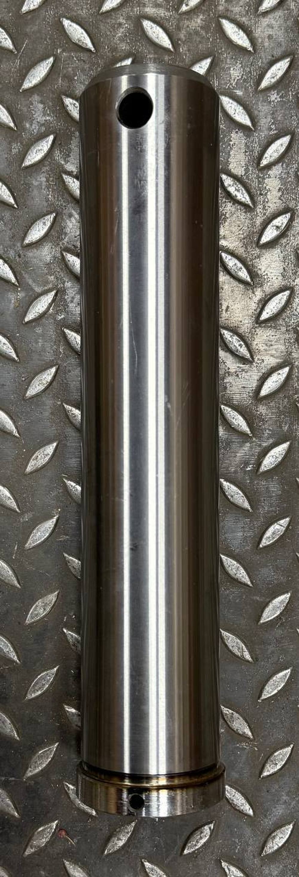 Палец 61U4-61551