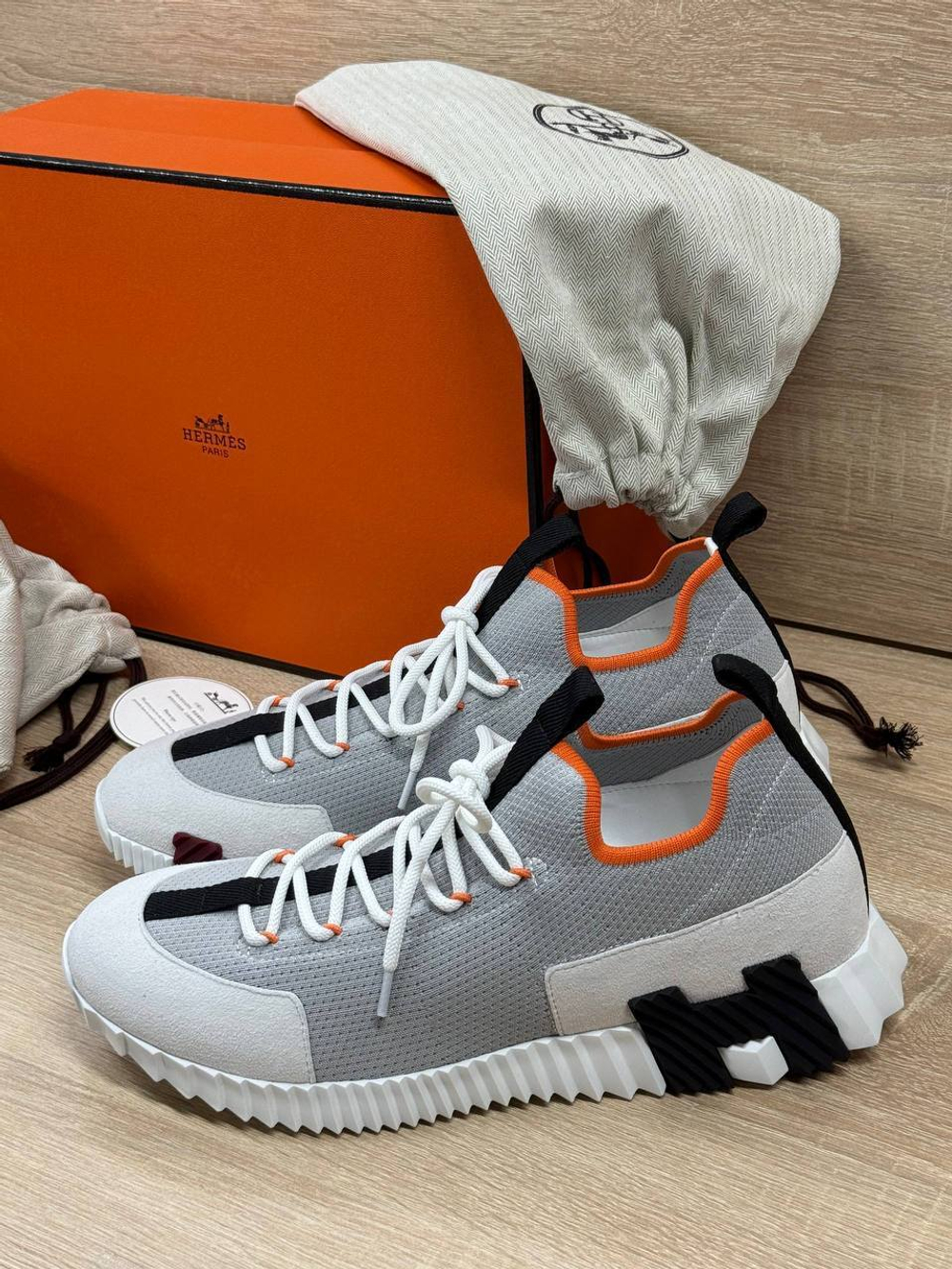 Кроссовки Hermes