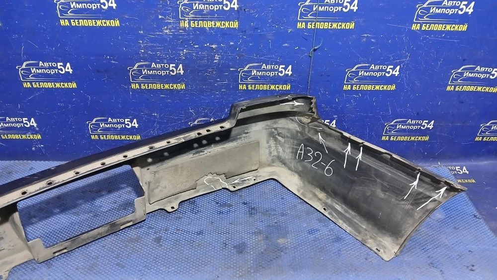 Бампер задний NISSAN CEFIRO 1994