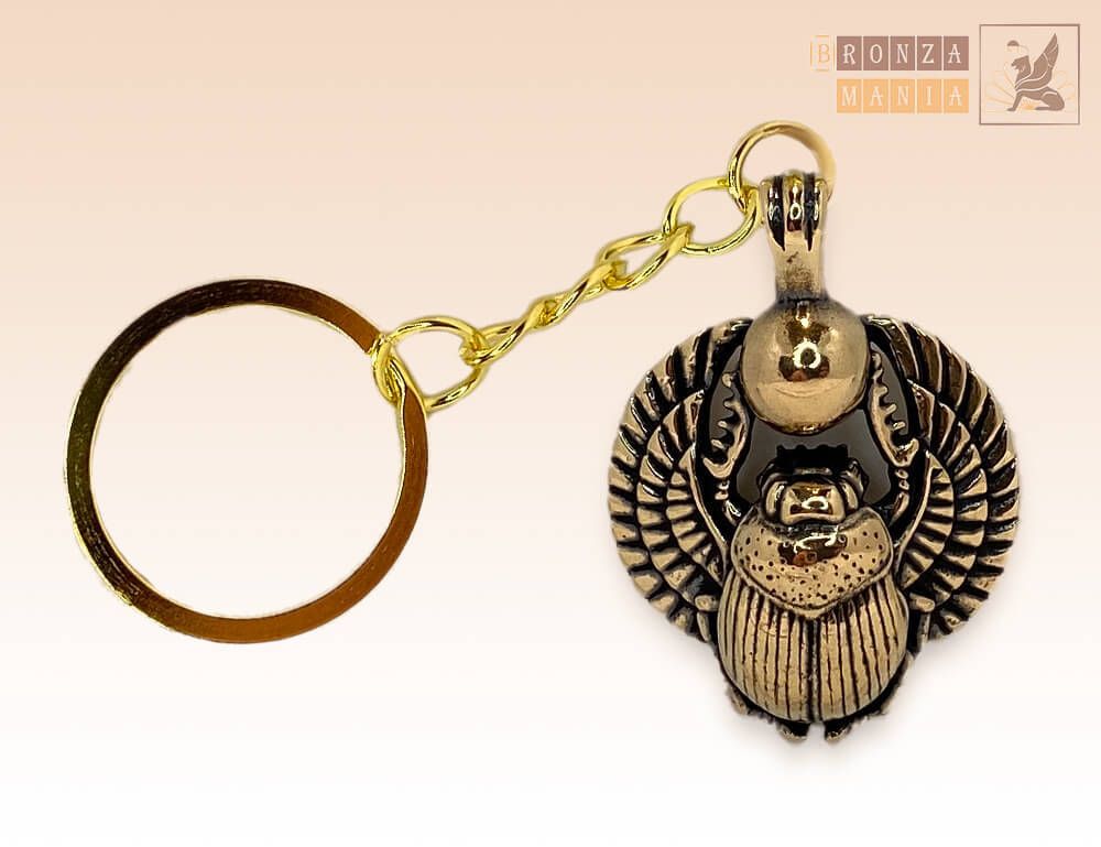 брелок Скарабей