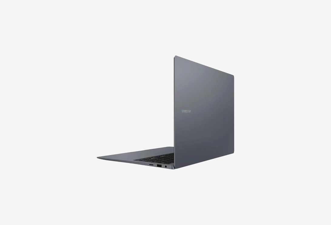 NP960XGK-KG1IN_0726303100126