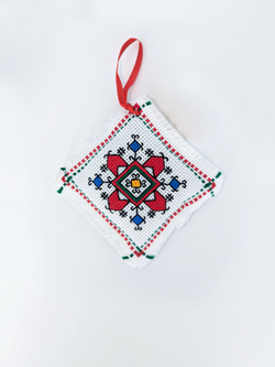 Игольница с чувашской вышивкой