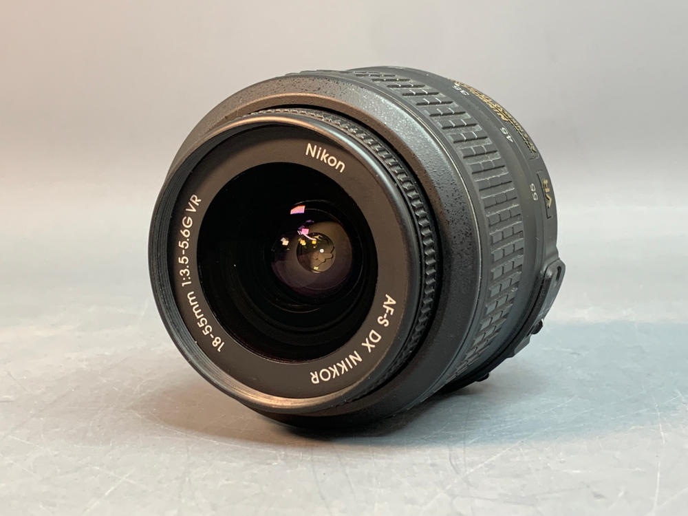 Nikon D3100 kit 18-55 mm 10.294 кадров