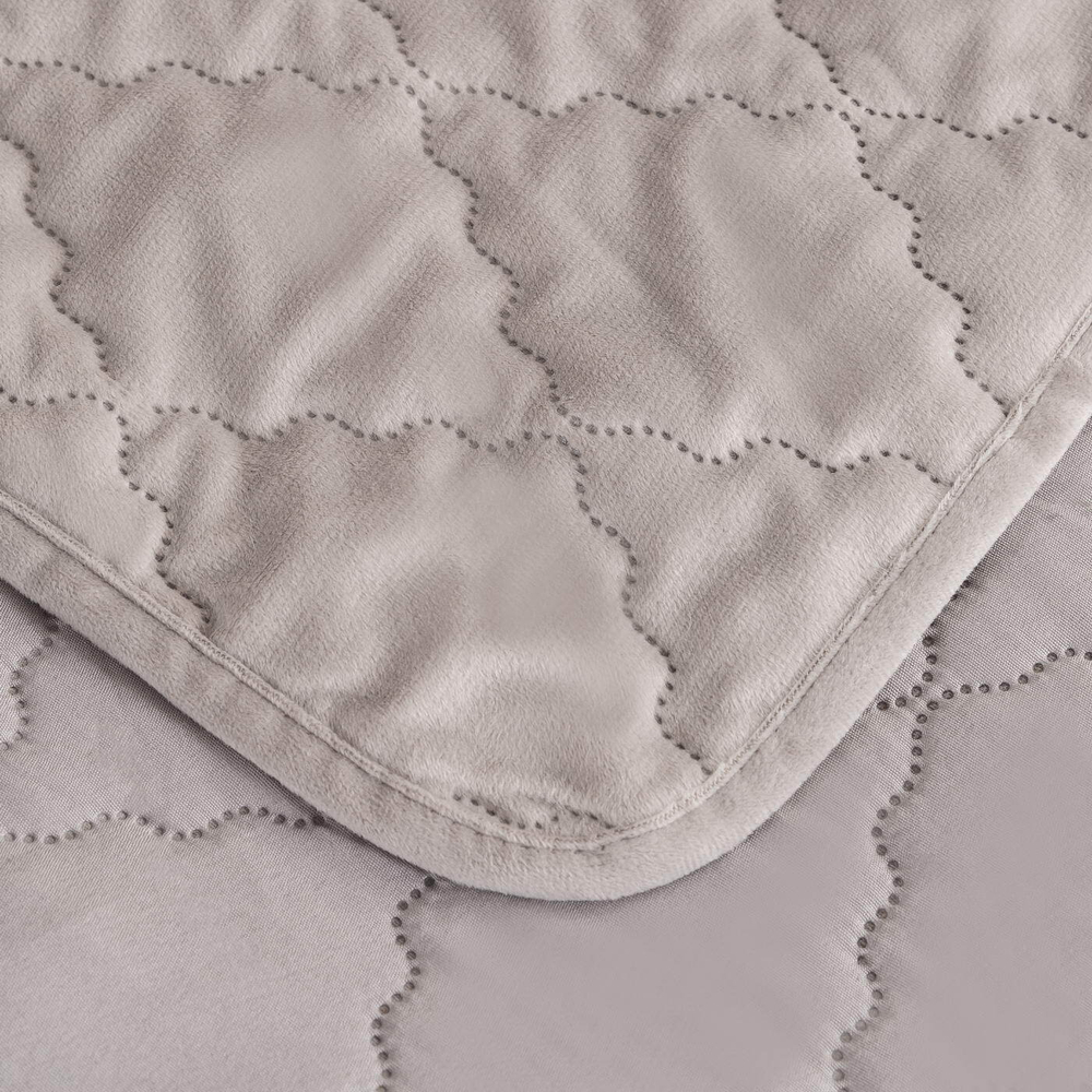 Покрывало 240х260 и 2 наволочки 50x70 Sofi De MarkO Деметра светло-серое