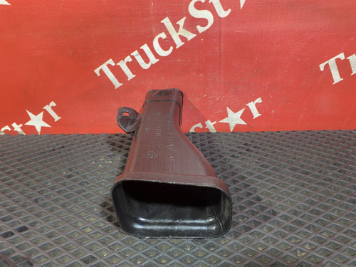 Воздуховод отопителя