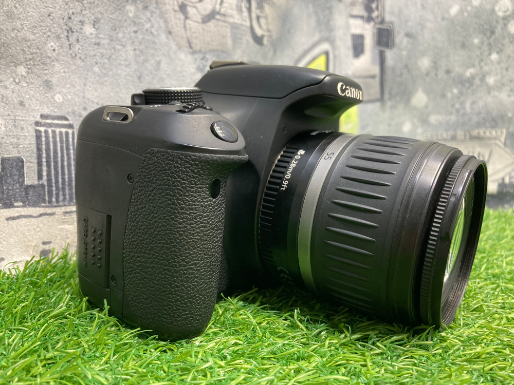 Canon 600D kit 18-55mm 3.5-5.6 II 23.000 кадров