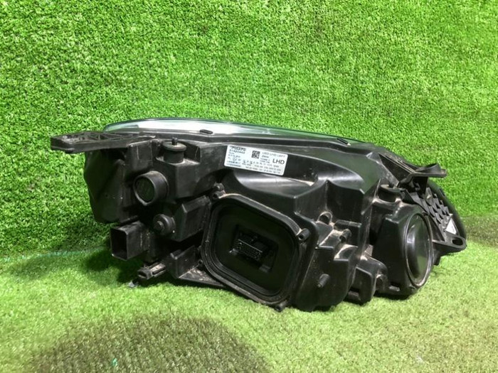 Фара левая Volvo V40 2 (2016-2019) LED