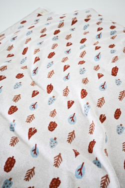 Вязаный плед деревья