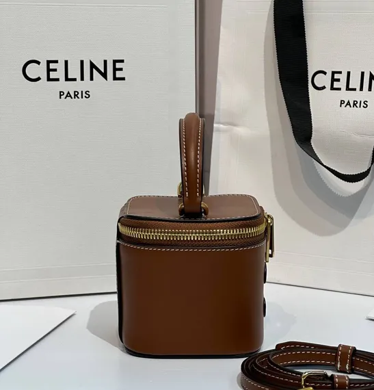 Сумка CELINE CUIR TRIOMPHE