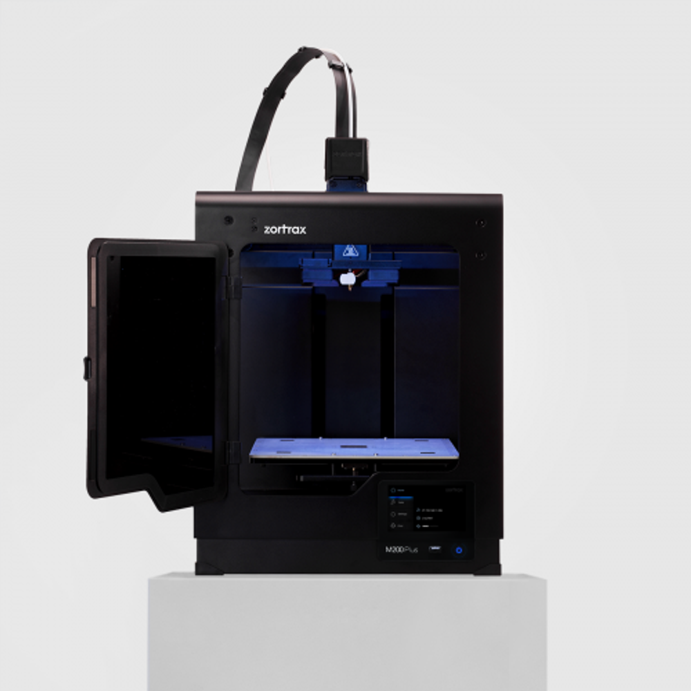 3D принтер Zortrax M200 Plus