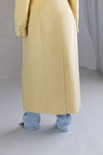 Пальто из смесовой шерсти приталенное макси лимонное