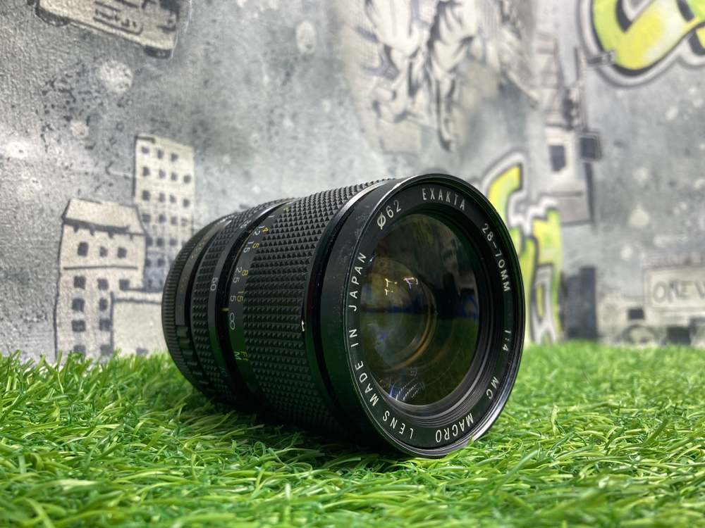 Exakta 28-70mm F4 Macro MC