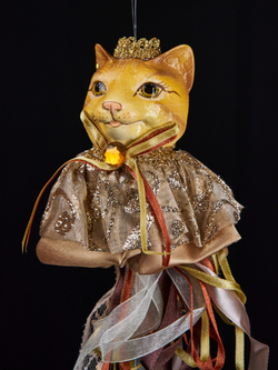 Елочная игрушка Принцесса-кошка 9х36см ChristmasDeLuxe светло-коричневая