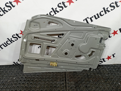 Кронштейн стеклоподъемника правого 2022г.