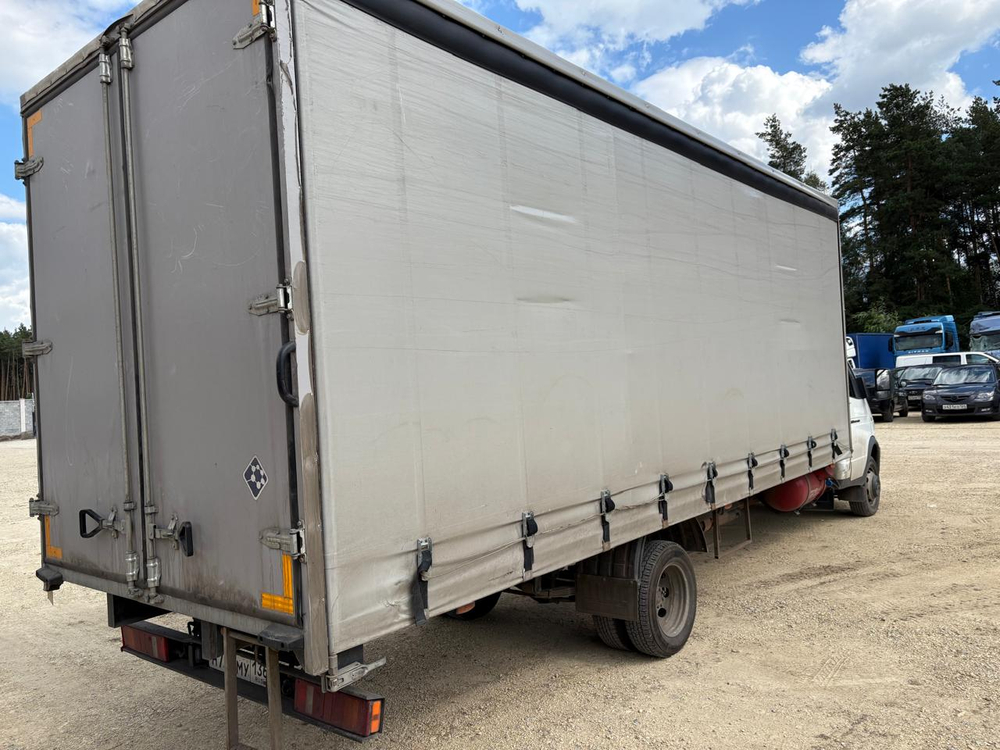 GAZ GAZELLE BUSINESS Бортовой (Евроборт) 2844SA (Евроборт, Бензин/Газ, 2,7 л, 107 л.с. МТ)