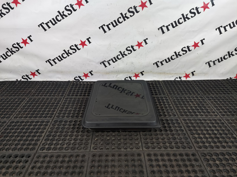 Люк электрический в сборе