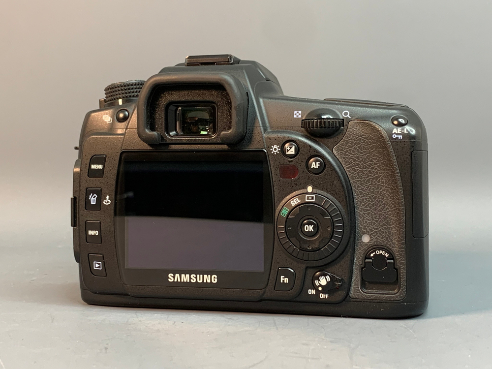 Samsung GX-20 9.000 кадров