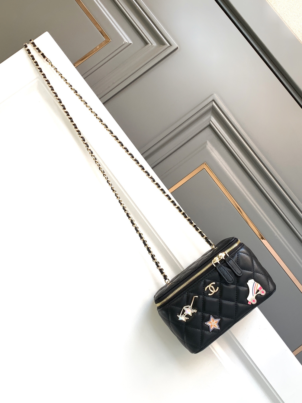 Chanel Vanity with Chain 17 cm