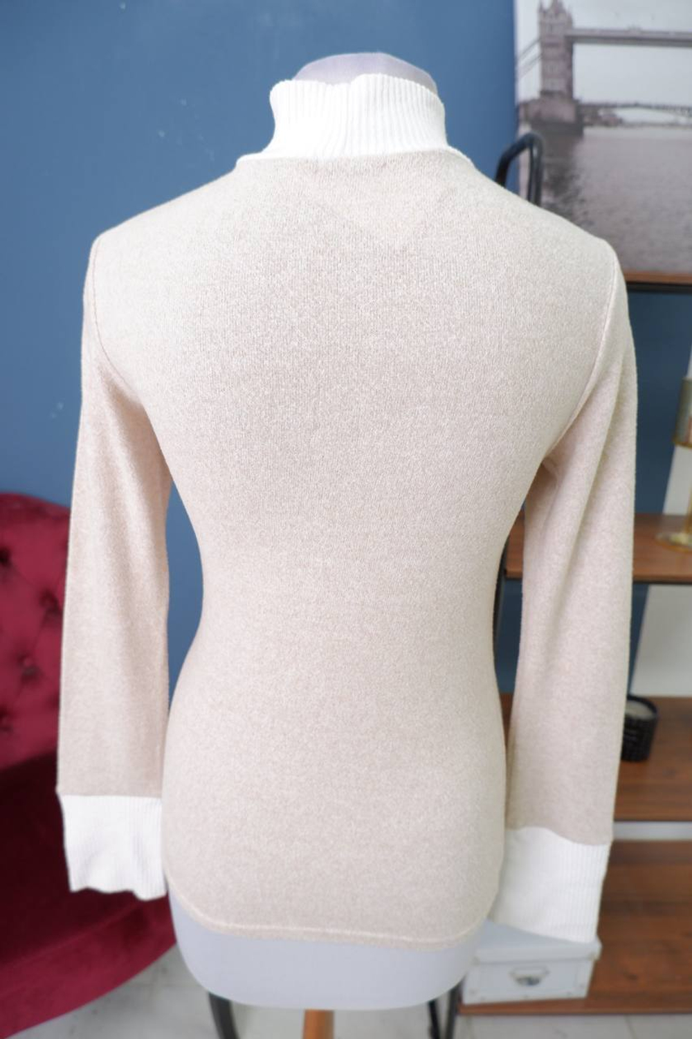 Джемпер Stradivarius лаконичный 44 размер