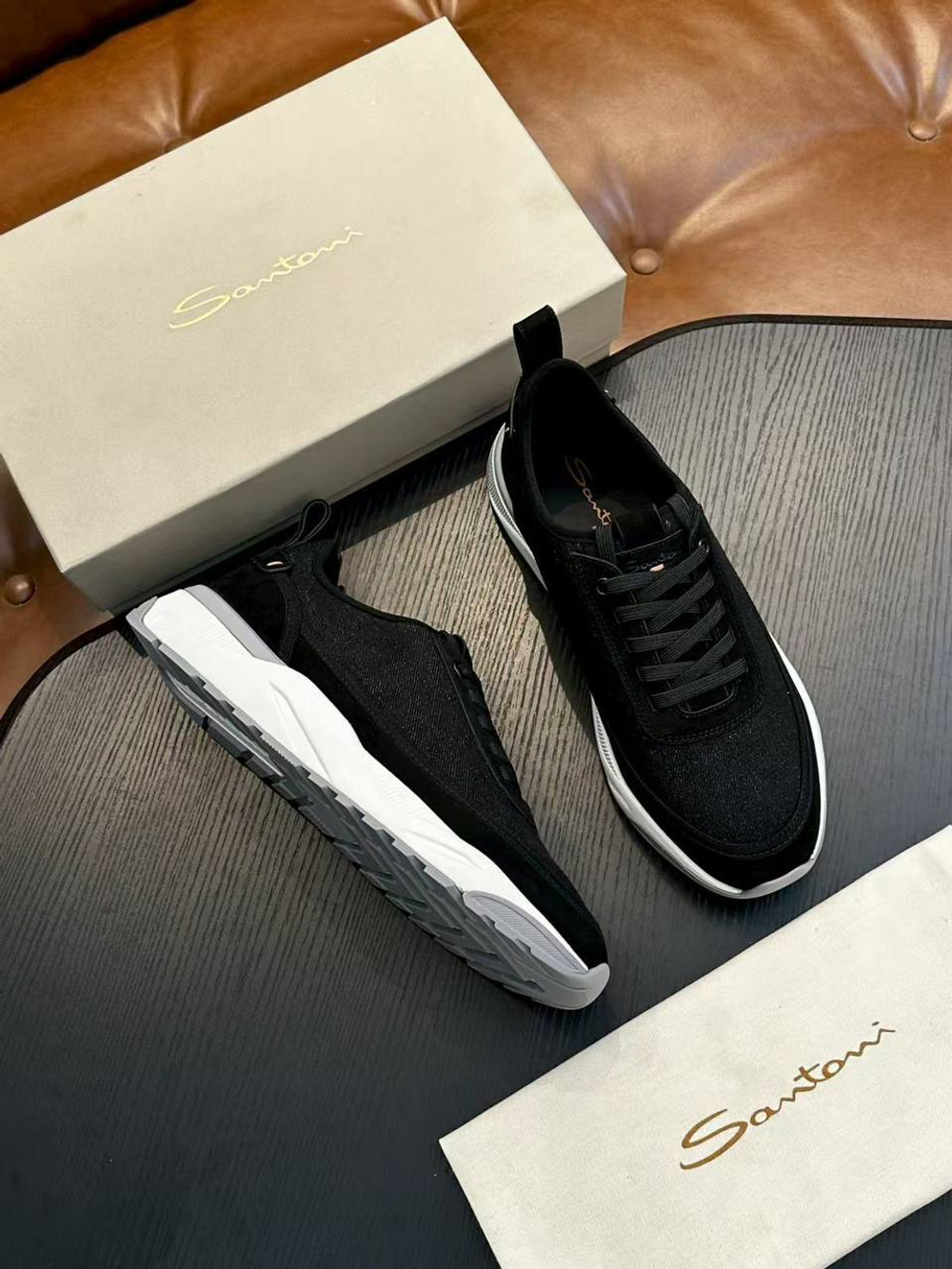 Кроссовки Santoni