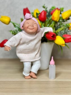 Кукла LAMAGIK мягконабивная  23см Caritas (303U2)