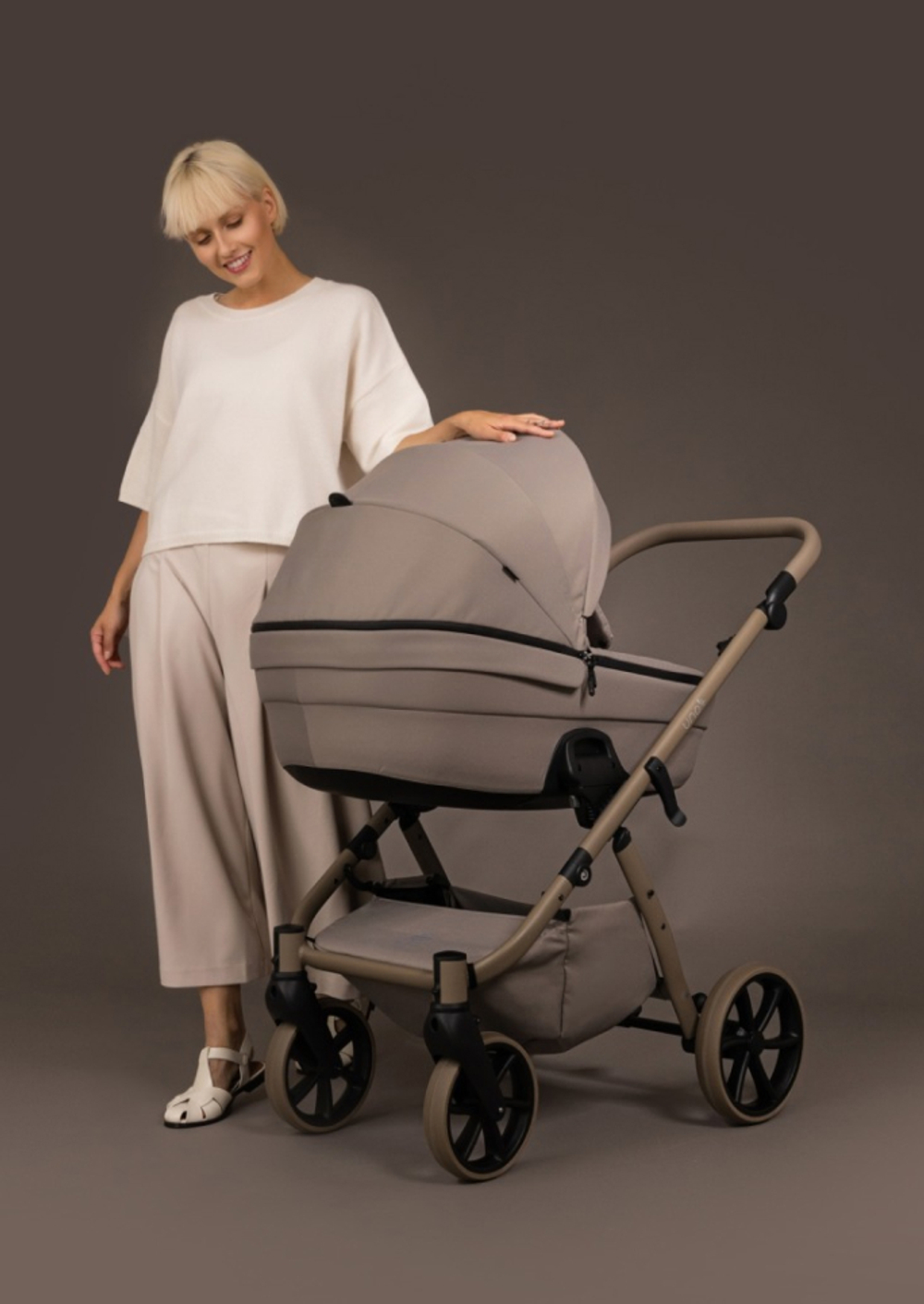 Tutis Коляска 2 в 1 UNO 6+ Essential Taupe