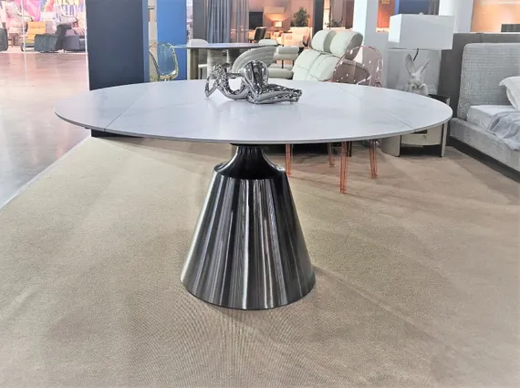 Стол обеденный раскладной Oda, Ø150 см, белый матовый керамогранит