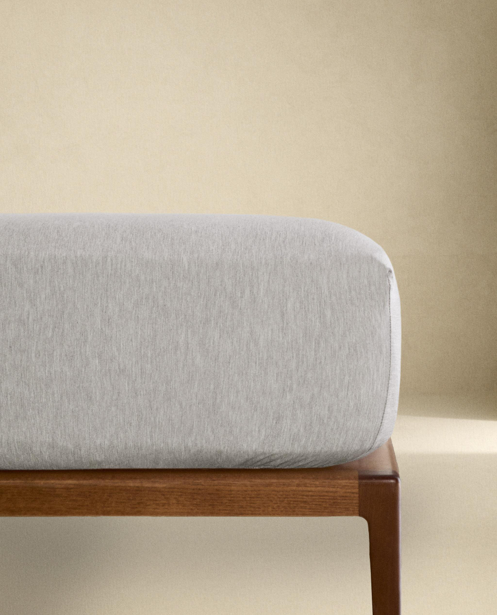 Zara Home - Простыня из модального трикотажа (140 г/м2), высота 30 см, серый, 160х200х30 см