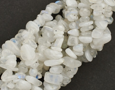 1040 Лунный камень крошка, нить 20см