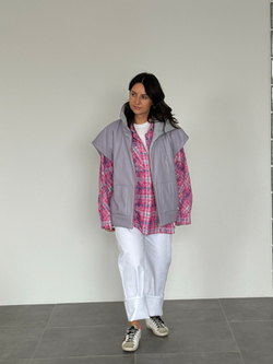 Утепленный жилет из эко-кожи