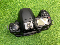 Nikon D100