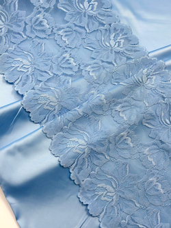 Эластичное кружево голубое ширина 23 см