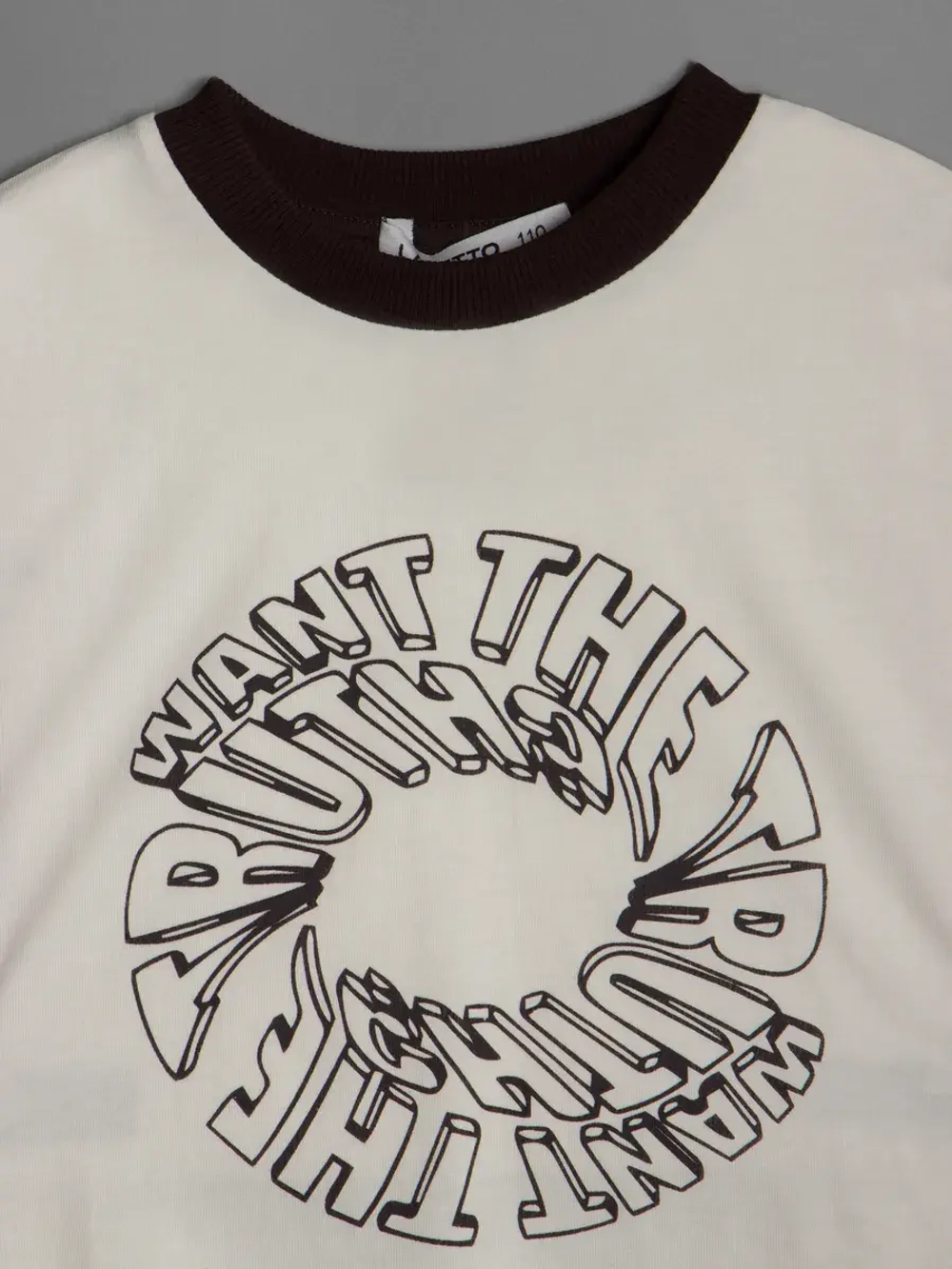 Белая футболка для мальчика в школу