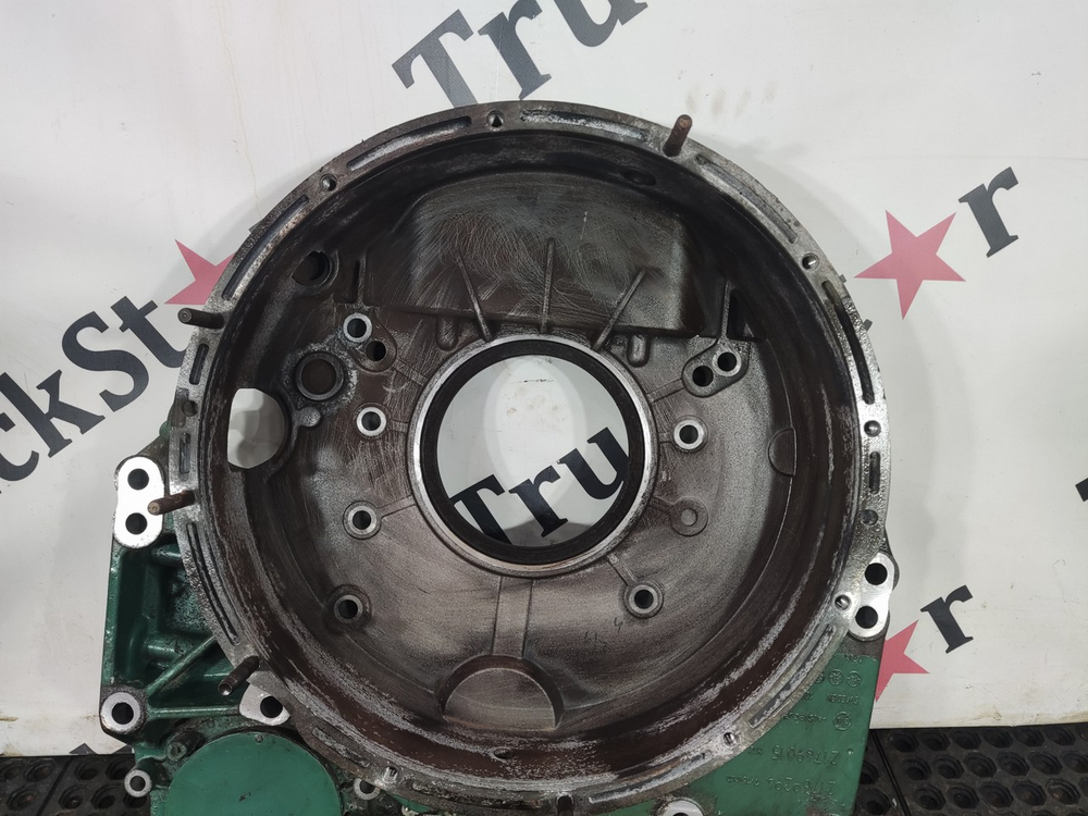 Кожух маховика