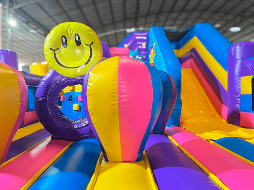 Коммерческий надувной батут «Комиксы 2» 7*5*3 м