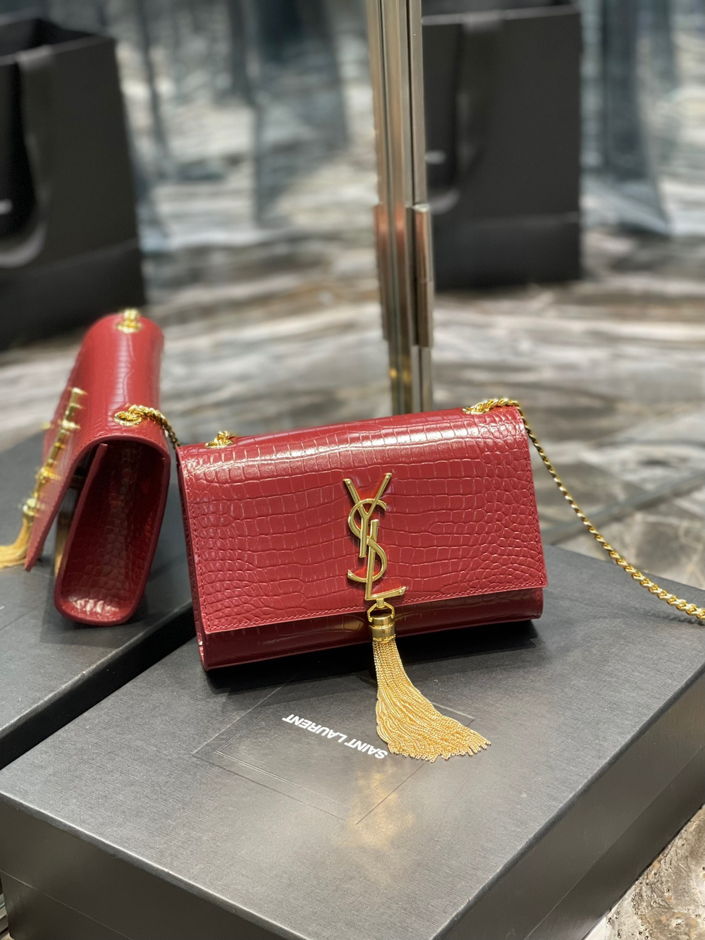 Saint Laurent Kate Small Bag 20 cm