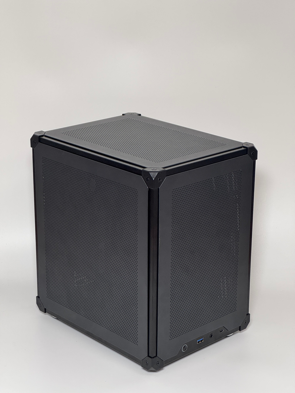 JONSBO C6 / AMD RADEON RX 580 8GB / INTEL XEON 2650V4 / 32 RAM / 1TB