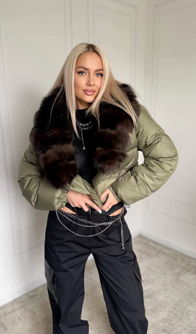 Пуховик - бомбер в цвете «олива» с мехом финского песца под «соболь»
