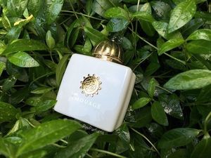 Amouage Honour Woman