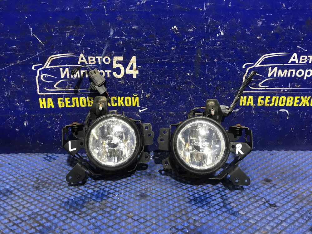 Туманка левая Honda STREAM 2003-2006