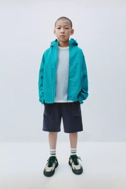 ZARA ФУТБОЛКА ИЗ РЕЛЬЕФНОЙ ТКАНИ С КАРМАНОМ, НЕБЕСНО-ГОЛУБОЙ