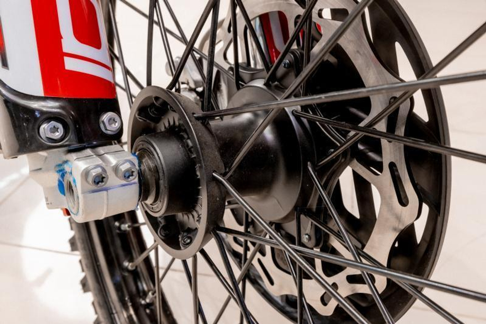 Мотоцикл кроссовый Ajerra SAGAI SS K9 CB300RL (4 клапана)  Red 21/18