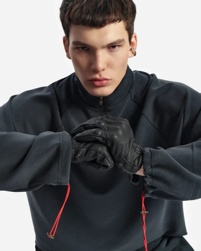 Свитшот из модала черный