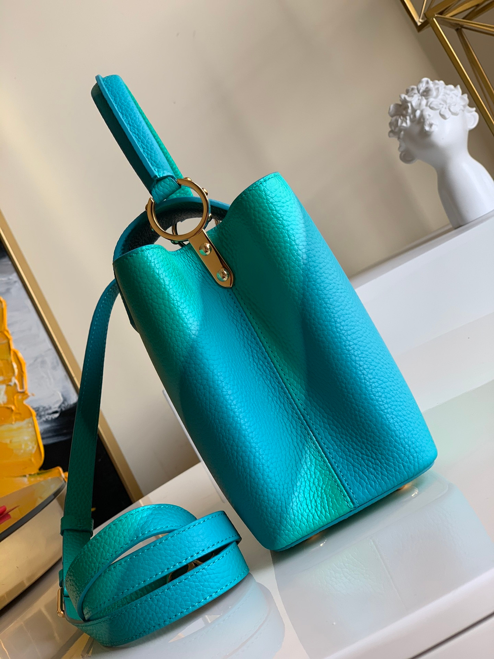 Louis Vuitton Capucines MM