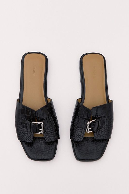 Шлепки из кожи под рептилию, черный