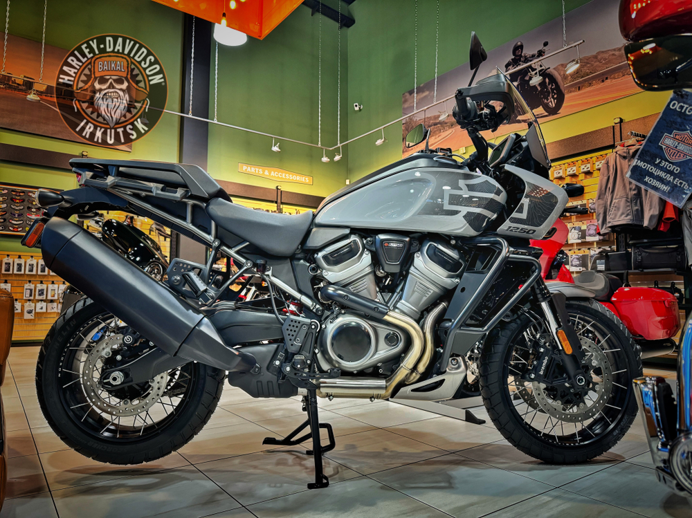 Новый мотоцикл Harley-Davidson® Pan America™ 1250 Special