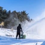 Greenworks GD82ST56 82В аккумуляторный снегоуборщик (без АКБ и ЗУ) ковш 61 см, выброс 15 м 2602807