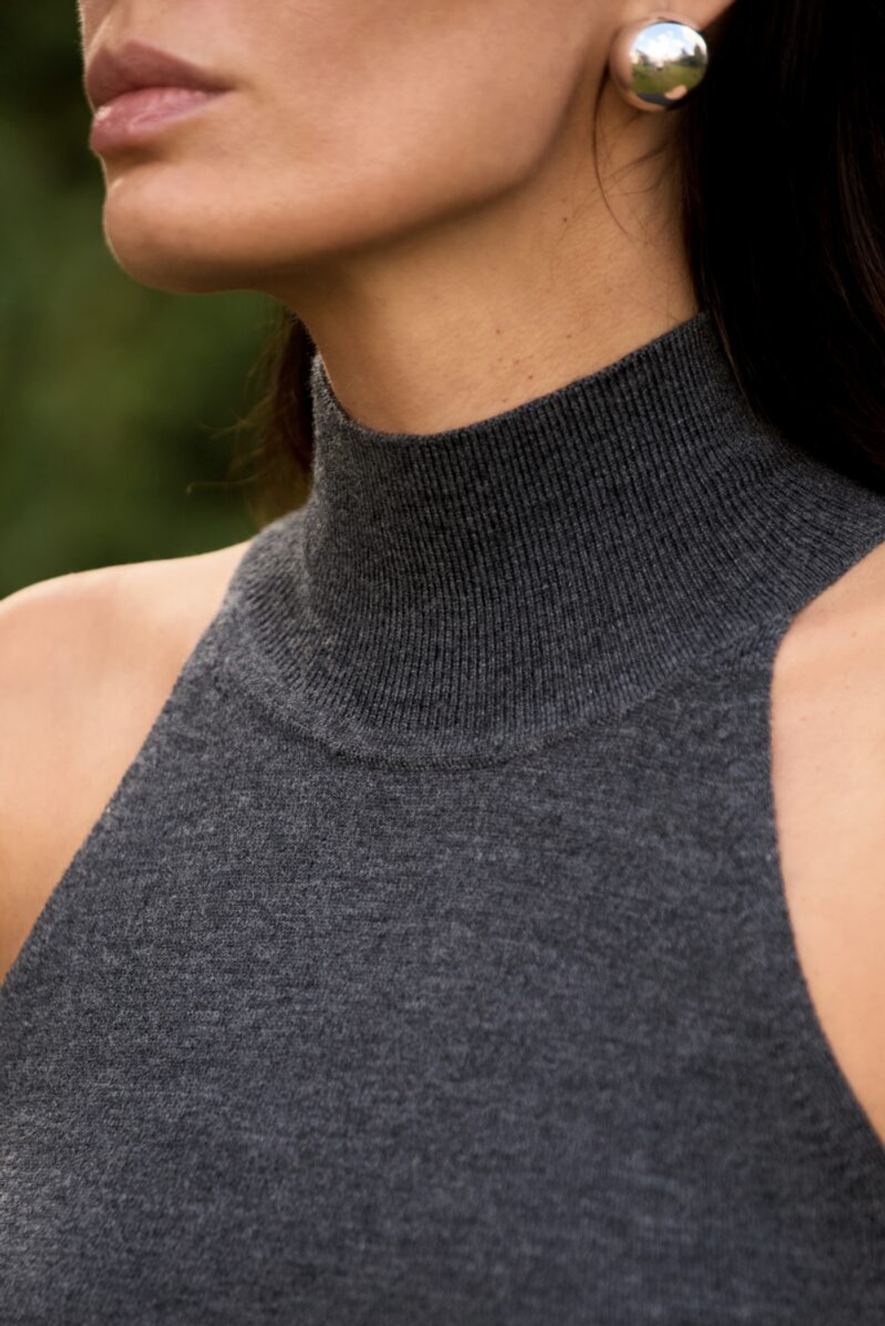 Водолазка без рукавов