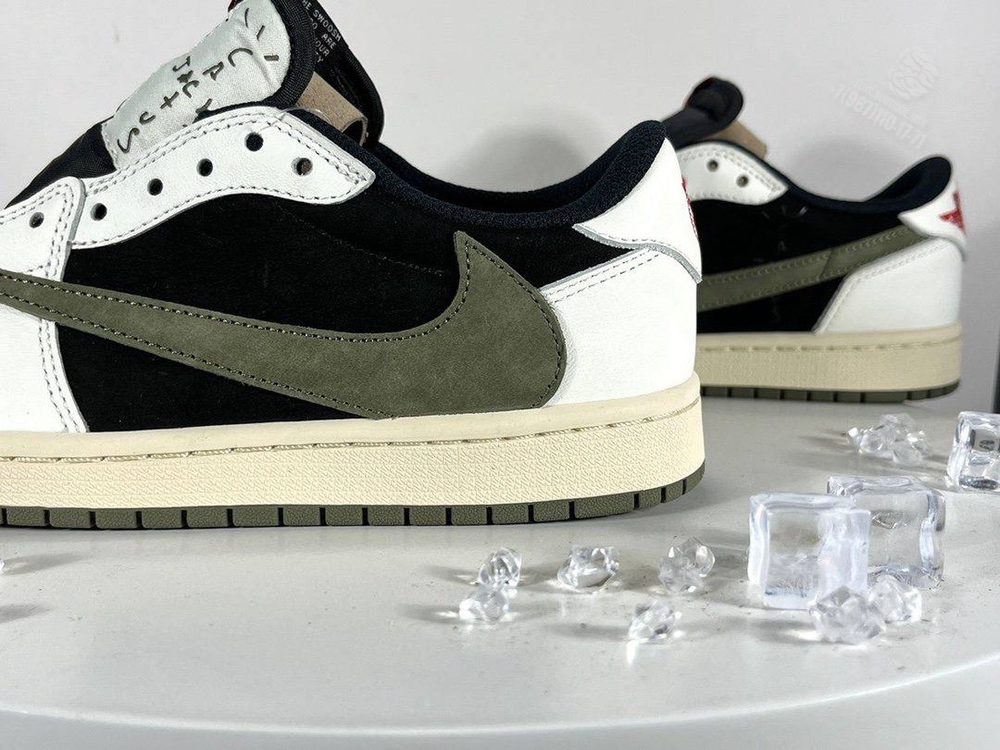 Кеды Nike Air Jordan & Travis Scott